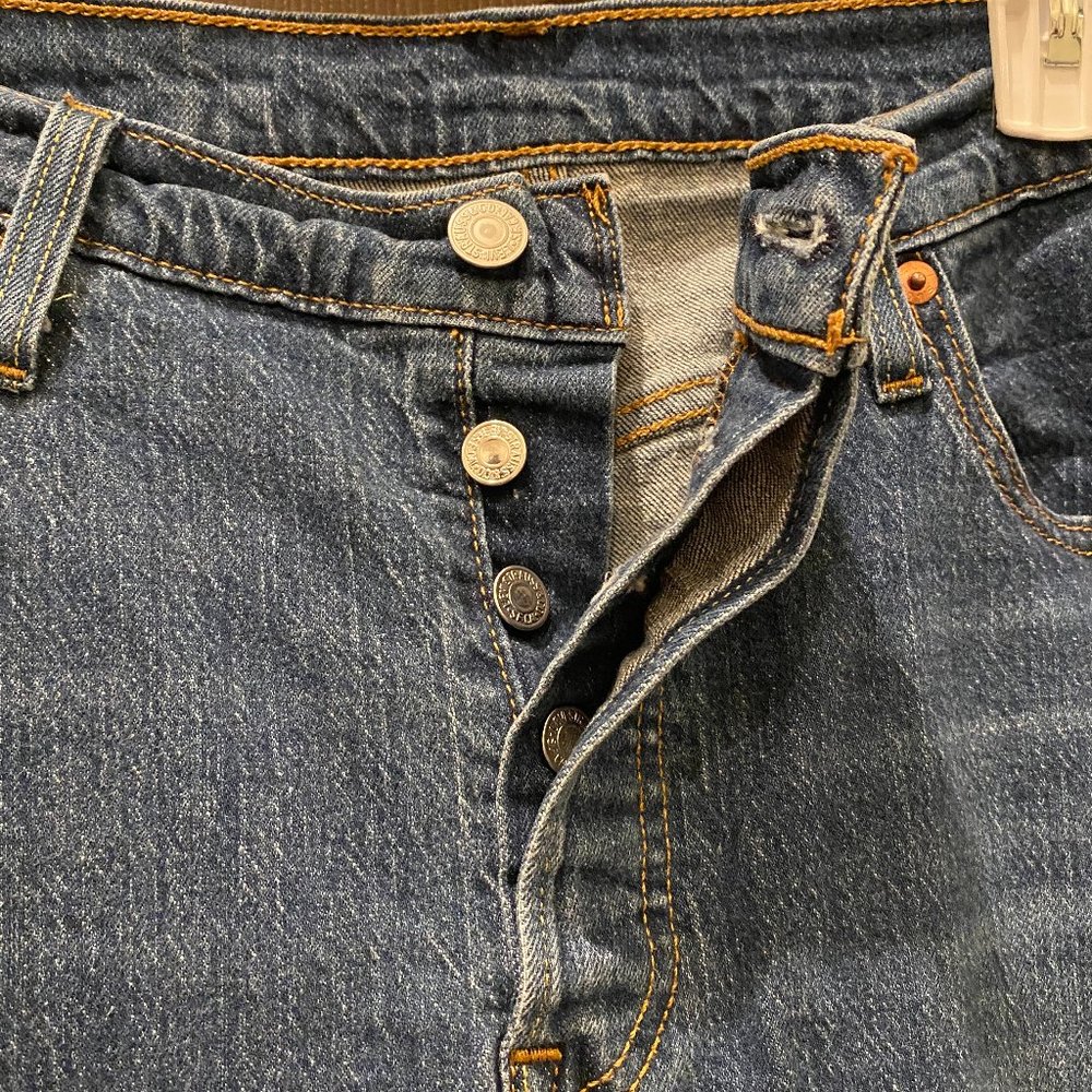 Levi's 501 Tapered Cropped Button-Fly Blue Jeans - Picture 5 of 12